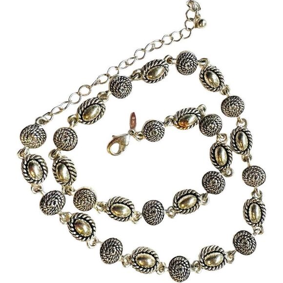 AVON Vintage Bundle Lot of 7 Avon Goldtone Jewelry Pieces 3 Necklaces 3 Brooches - Picture 9 of 9